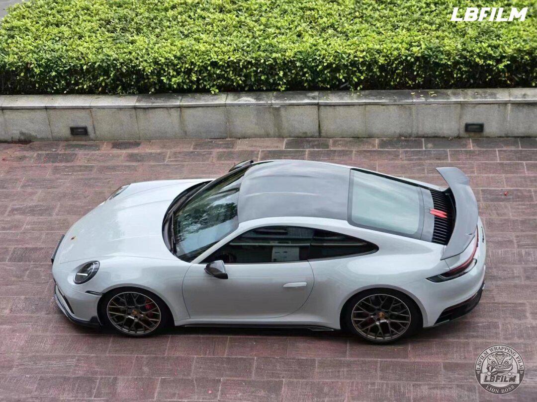 保时捷911 颜值即正义,亚灰的颜色一酷到底