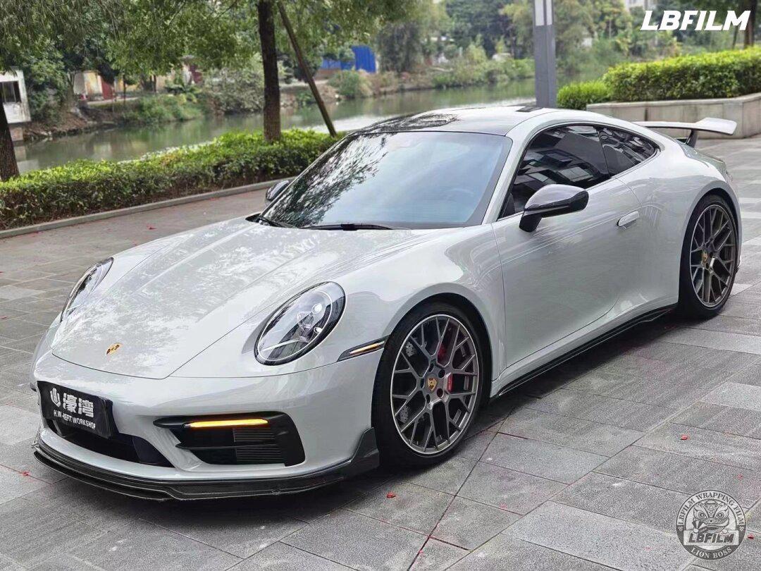 保时捷911 颜值即正义,亚灰的颜色一酷到底