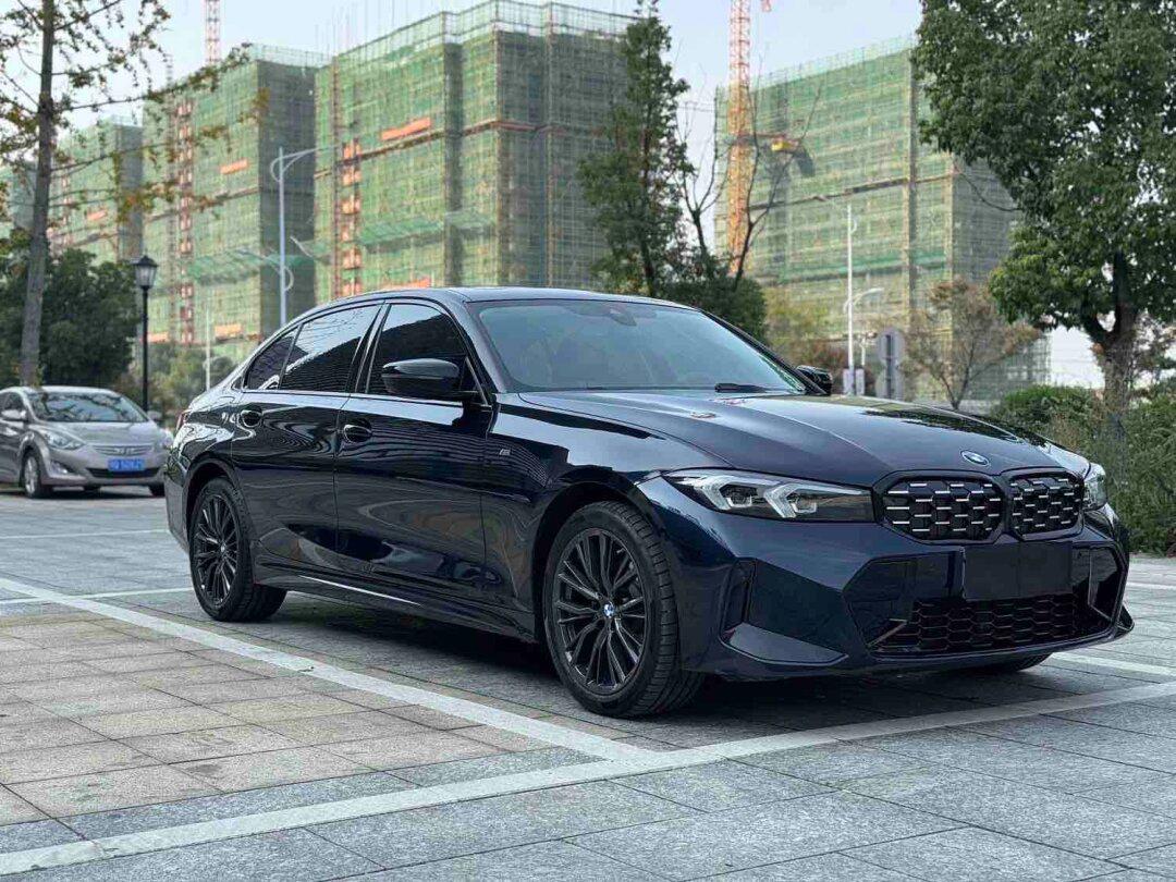 才开了1年时间的宝马325lim运动耀夜套装_宝马3系社区_易车社区