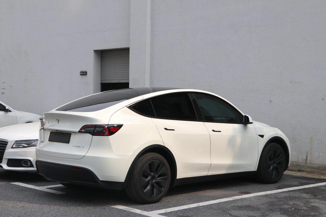 特斯拉model y |高高级温暖奶白色质感82158215