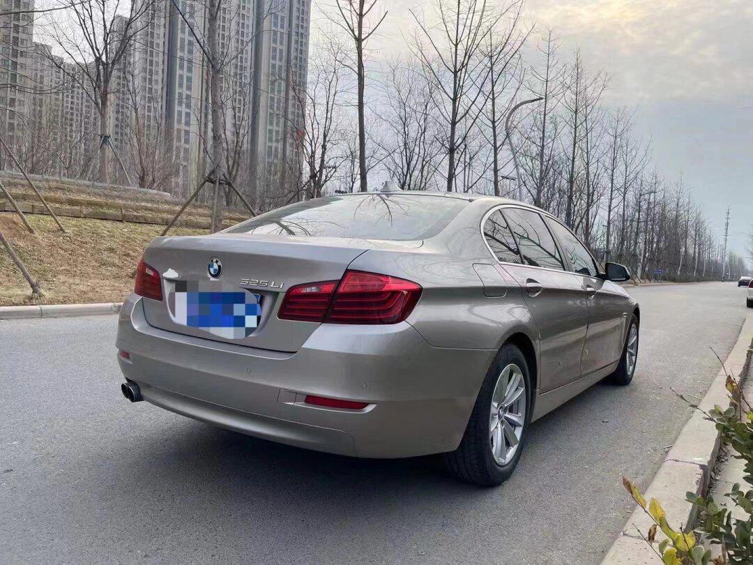 16年宝马520li 天窗 座椅加热 电尾门 一手 7万公里 精品车况 内饰