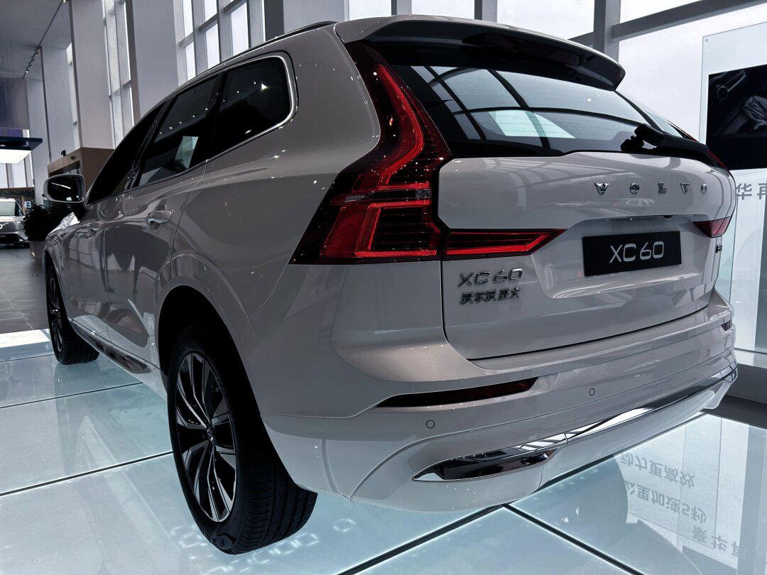 o尔o汽车xc60图片