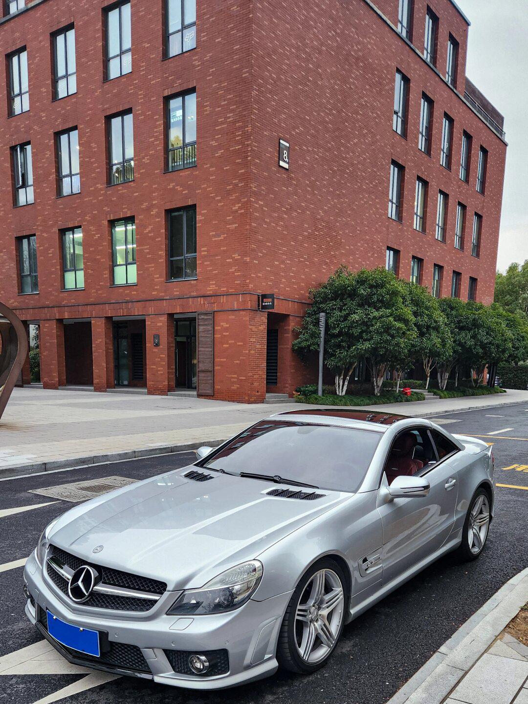 最美奔驰,又美又猛