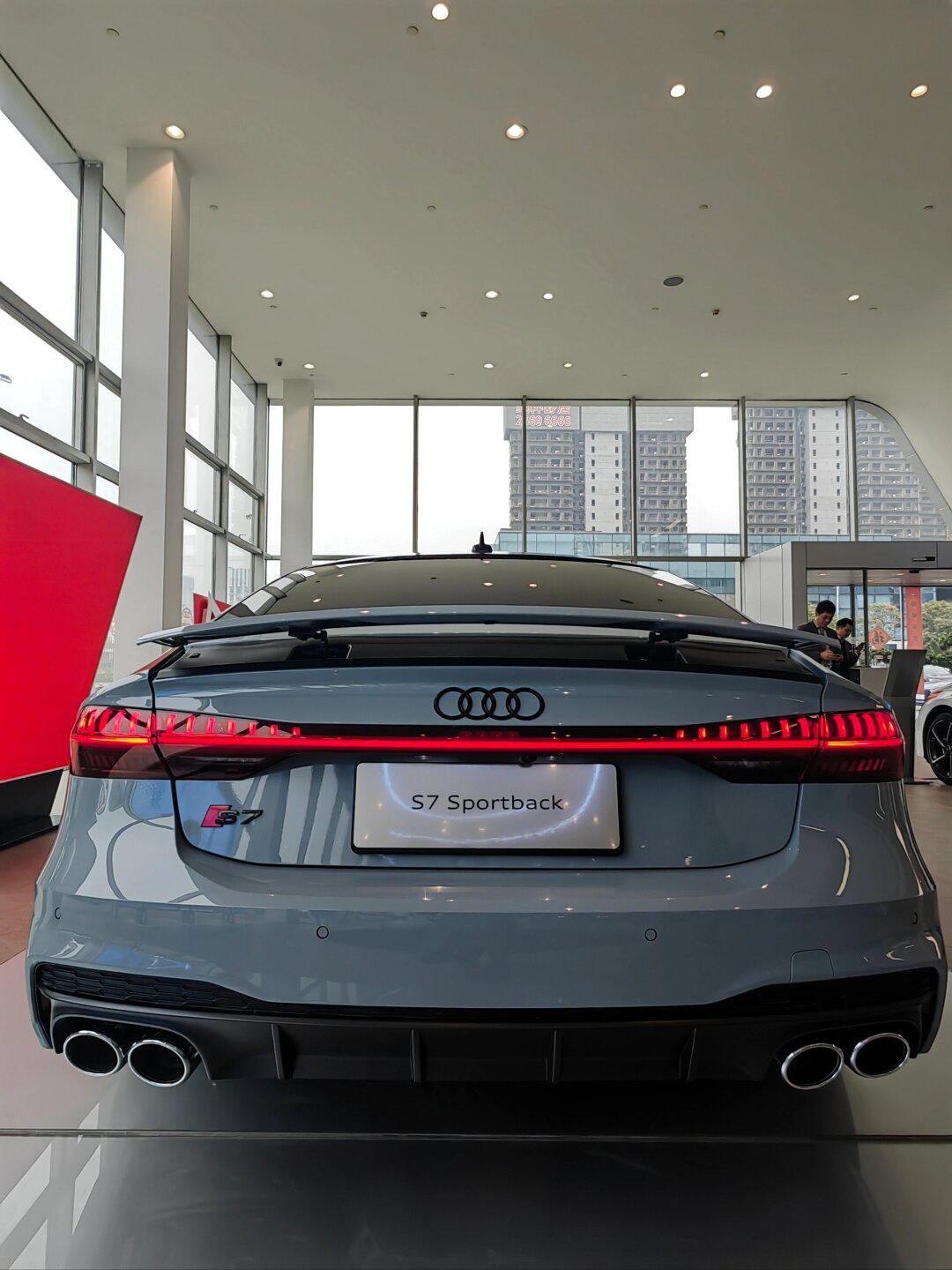 优雅与暴躁相融合的奥迪 s7 sportback_奥迪a7社区_易车社区