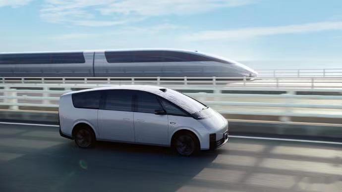 公路高铁理想mega# 理想mega,作为理想品牌的最新力