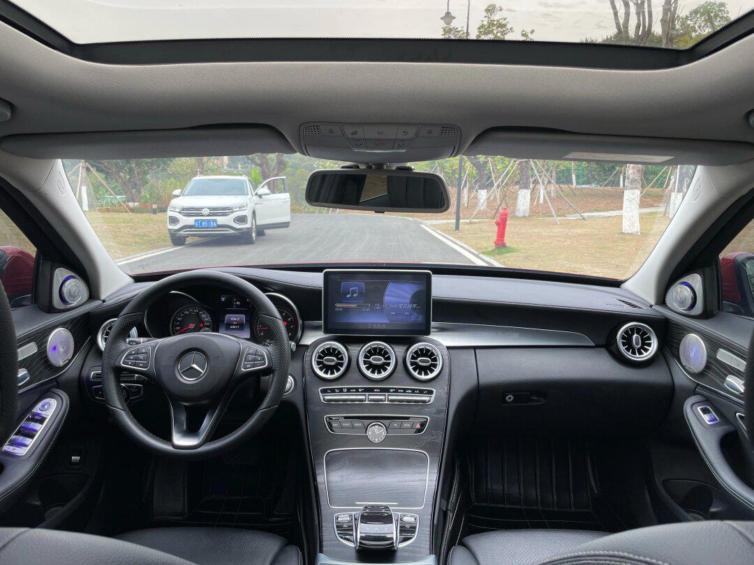 【品牌车型】奔驰c级 2017款 c 200 l 运动型 【车架尾号】 2305_奔驰