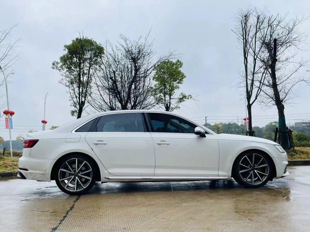 最新到店18年奥迪a4l20t时尚型车好价格便宜首付8888开回家