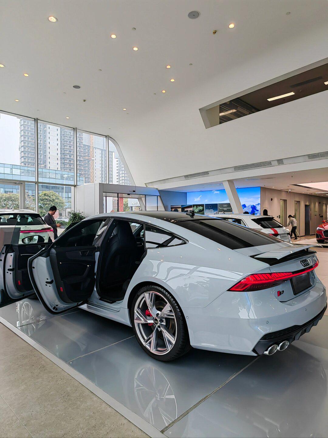 优雅与暴躁相融合的奥迪 s7 sportback_奥迪a7社区_易车社区