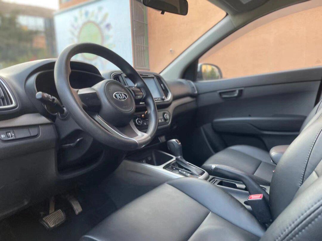 16年起亚kx3傲跑自动档!全k:3.88w90包过户