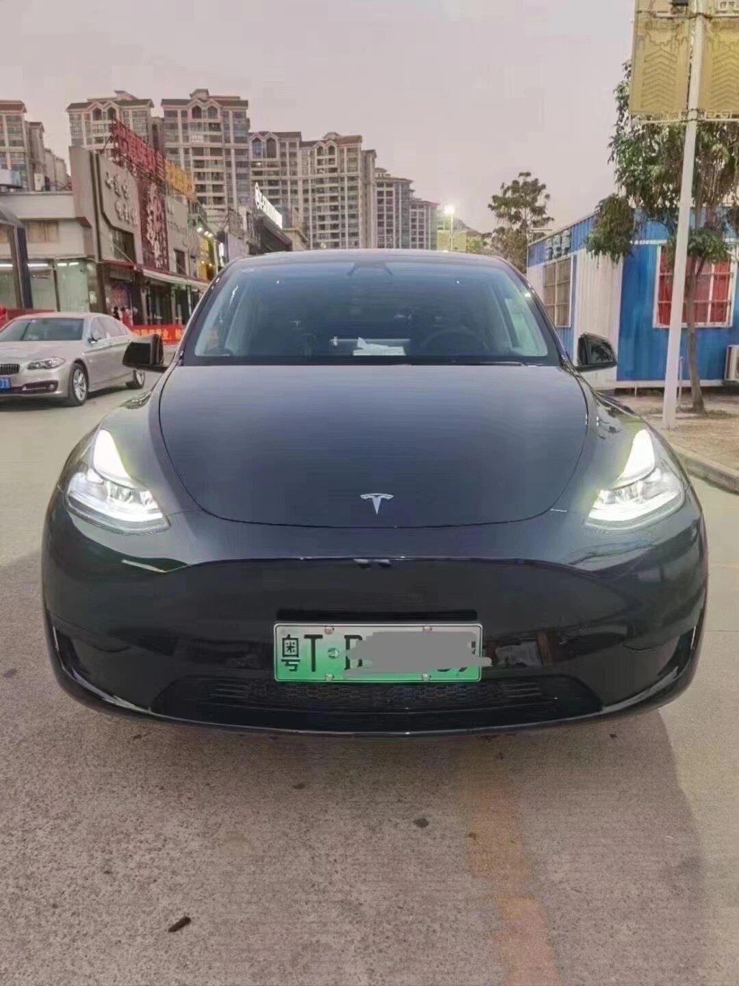 88万 粤t户公司牌972023年3月 特斯拉model毛豆y,纯