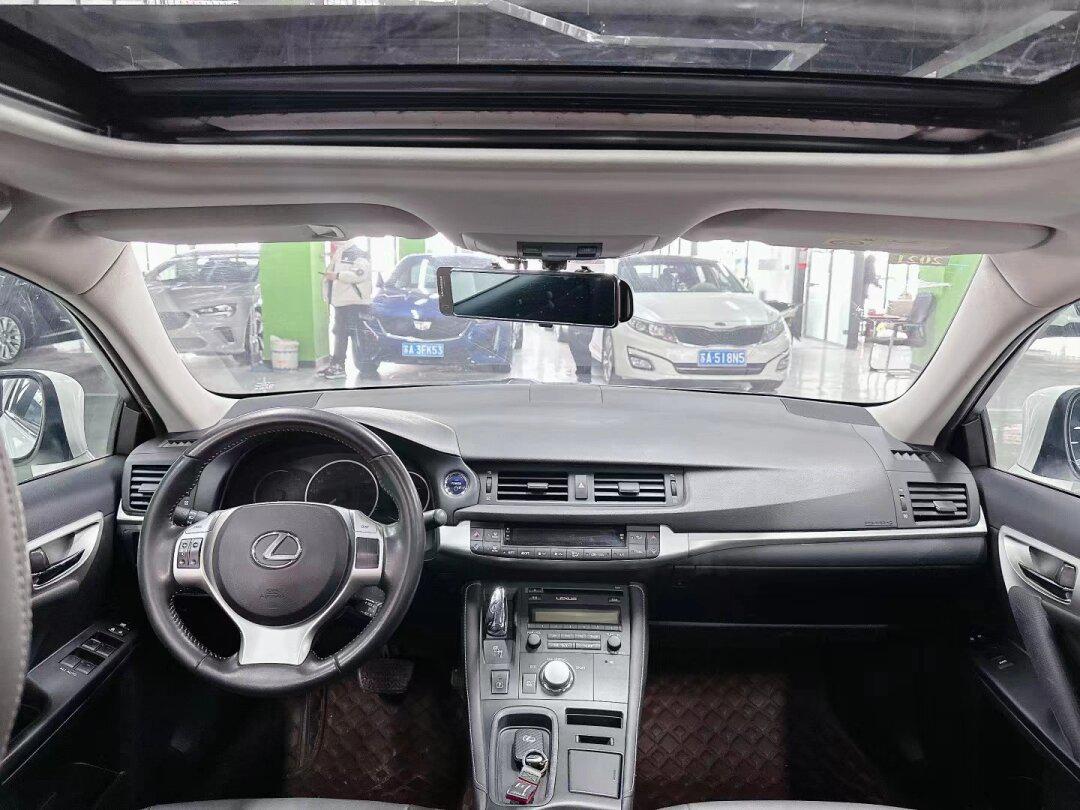 12 年 4 月雷克萨斯ct200h 1.8l 南京二手车