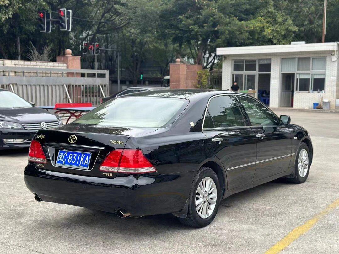 丰田皇冠 十二代金标2.