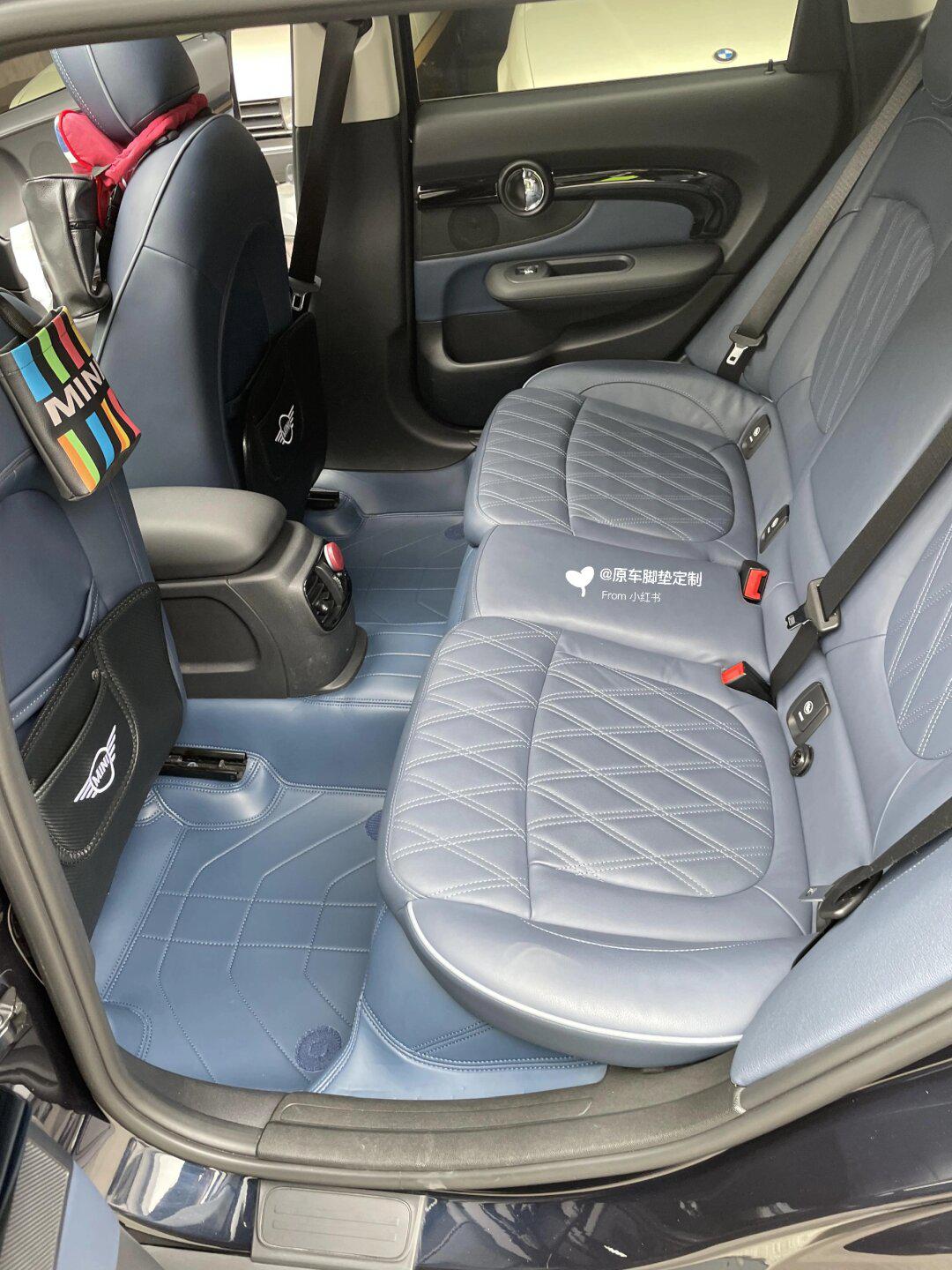 宝马mini后排空间老妈看了都笑