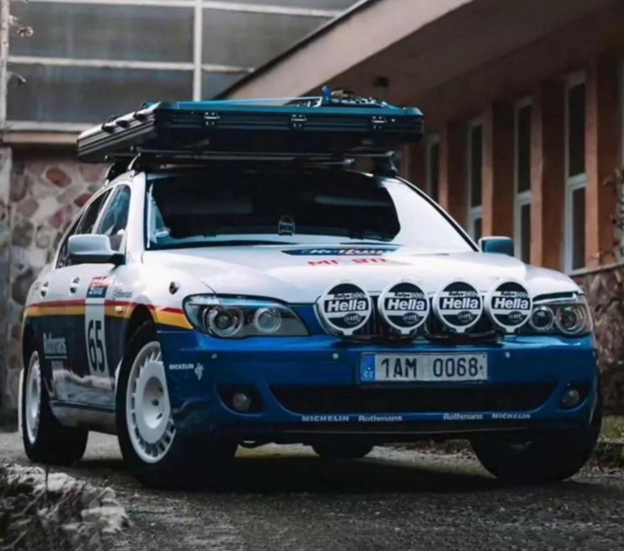 宝马730d e65在"罗斯曼斯"拉力赛上使用,配备改装悬架( 51毫米),附加