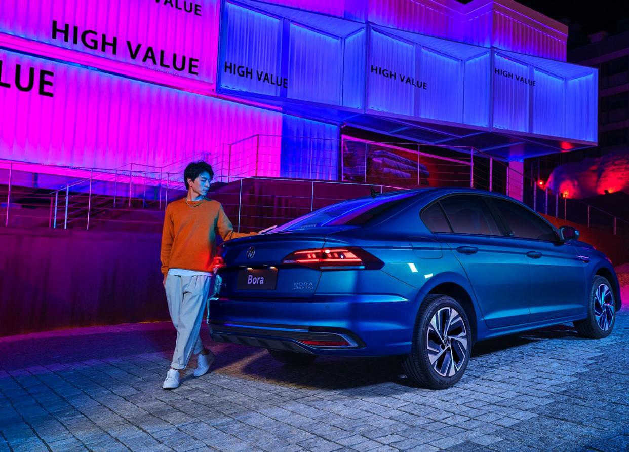 日前,一汽-大众宝来280tsi(1.4t)自动舒行版正式上市,新车售价13.