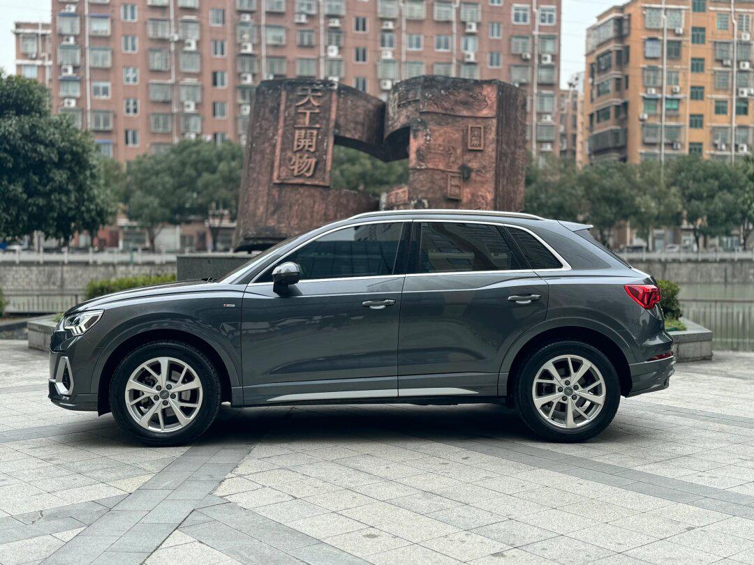 19年奥迪q3 35tfsl 全车原版 安全行驶7万公里.一手户极品.诚意来私