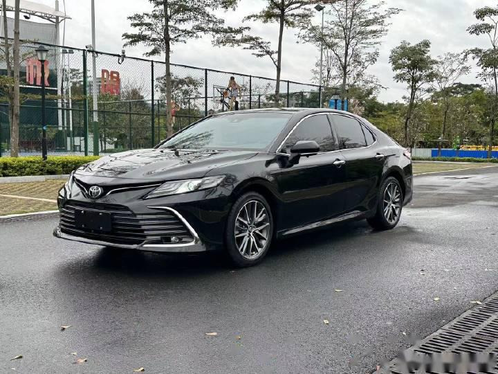 丰田 凯美瑞 2021款 2.5g 豪华版 国vi 22年3月份上牌,1.2w公