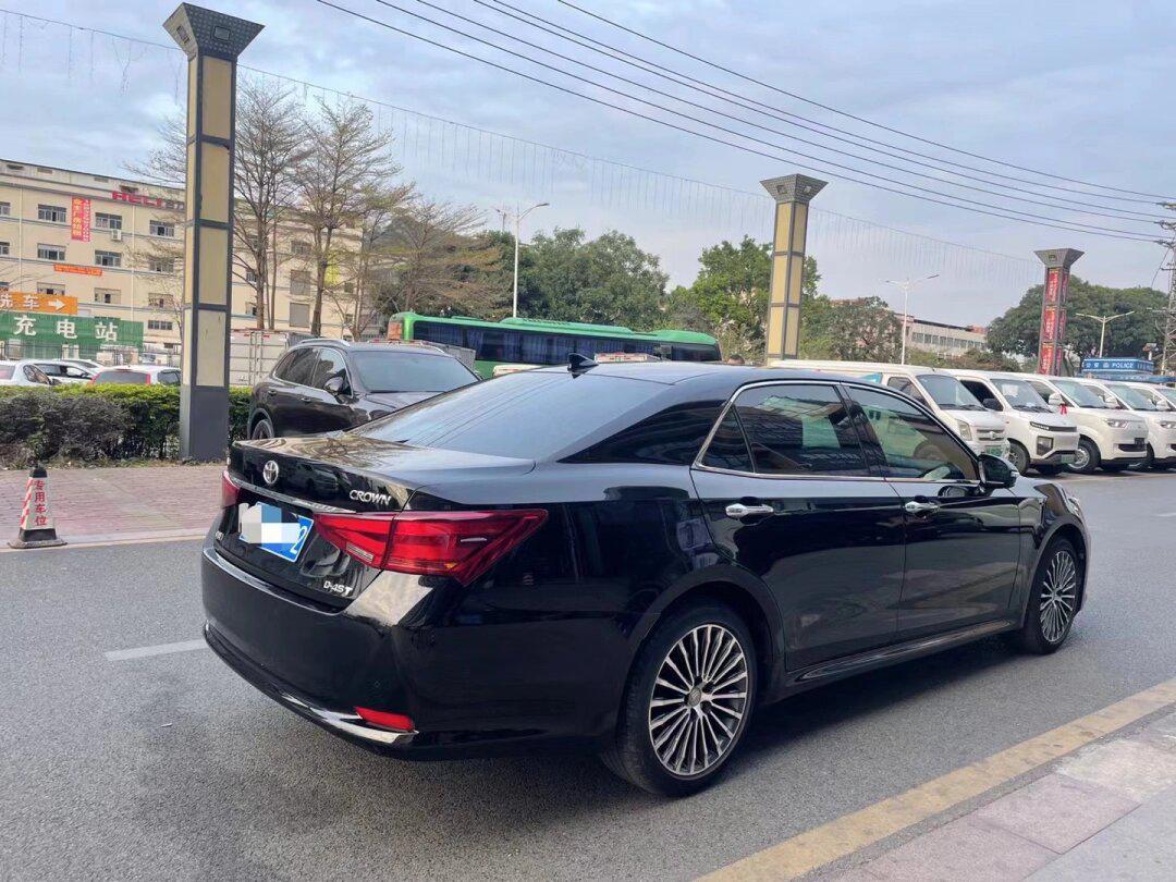全款15万多90 2015年丰田皇冠,2.