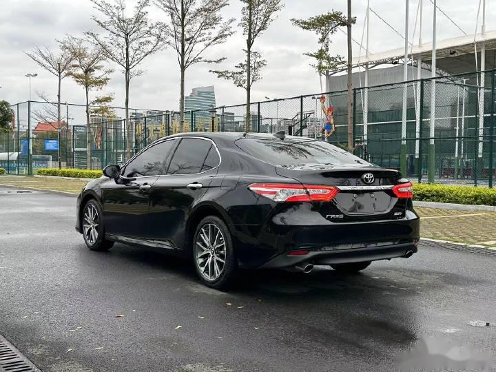 丰田 凯美瑞 2021款 2.5g 豪华版 国vi 22年3月份上牌,1.2w公