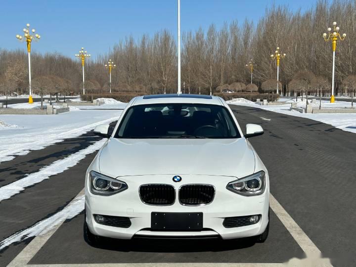 「车型」宝马1系 「配置」f20 118i 领先型 「初次登记日期」2012年9