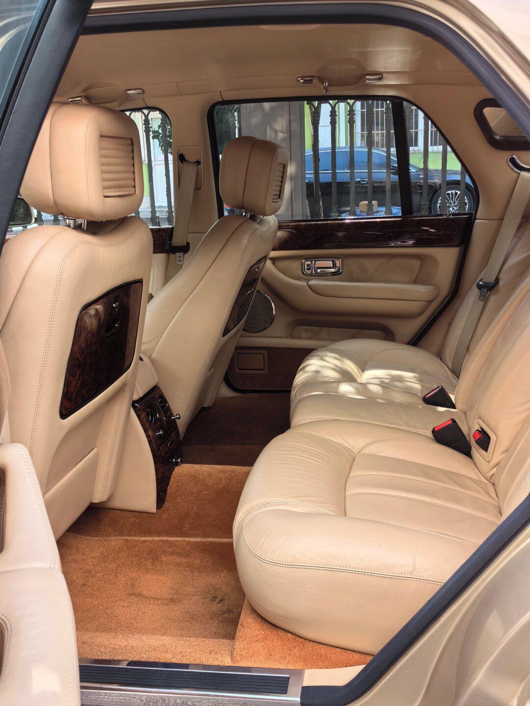 04年宾利雅致仅仅4万多公里_有钱人的社区_易车社区