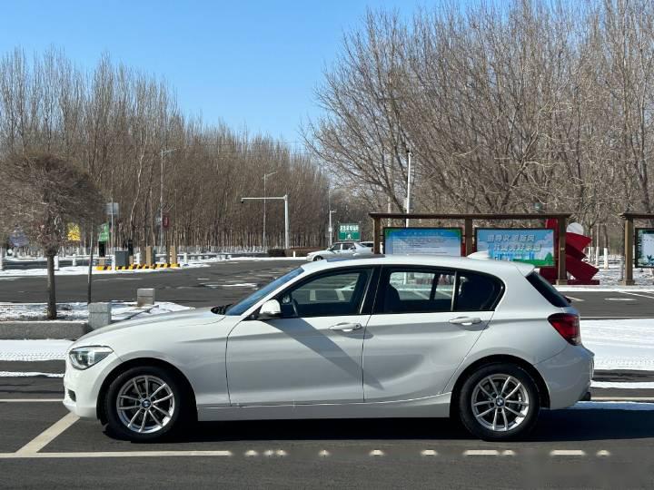 「车型」宝马1系 「配置」f20 118i 领先型 「初次登记日期」2012年9