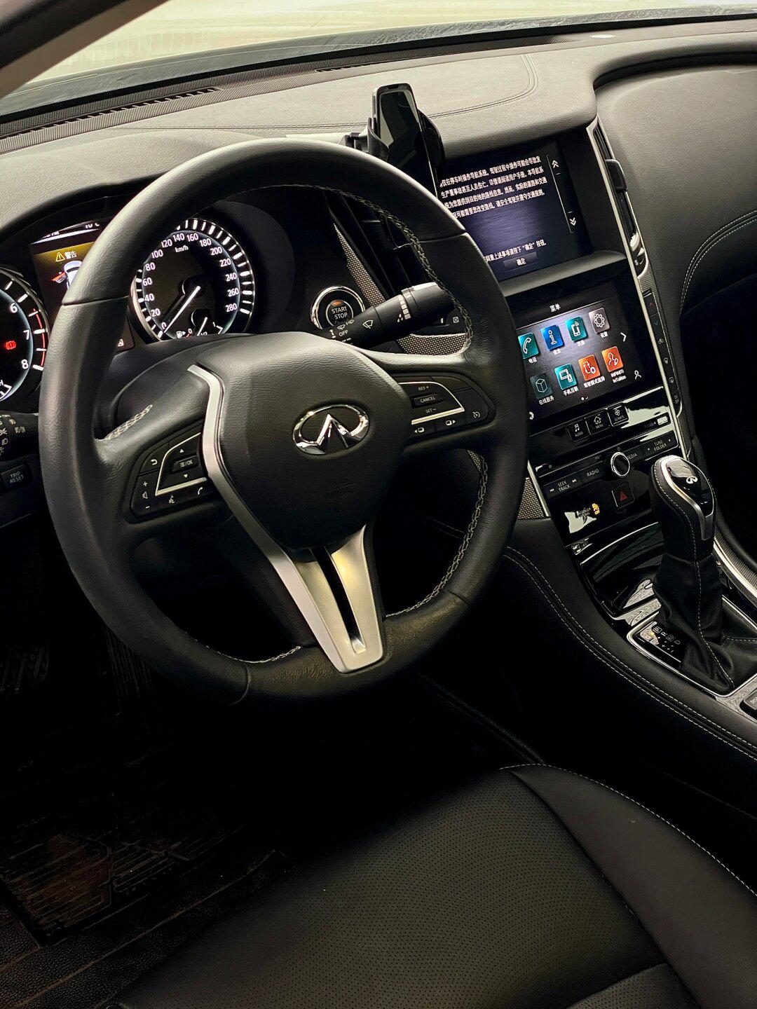 最新车源 21款 英菲尼迪q50l 进享版 新车指导价30.48万 本地小姐姐个