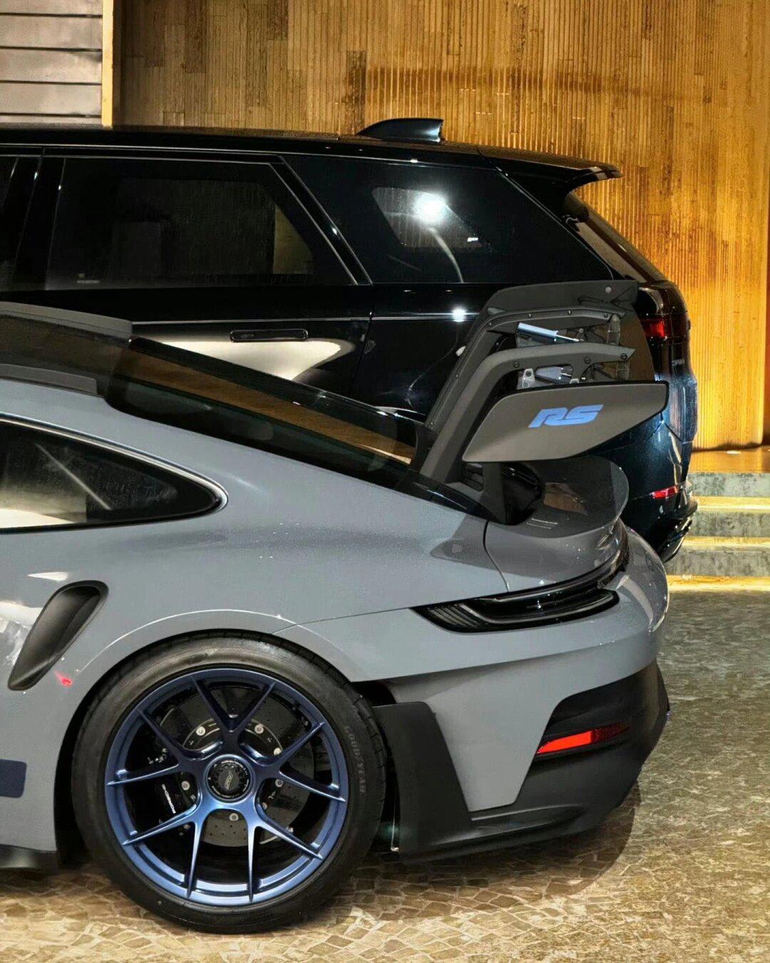 保时捷992gt3rs水泥灰