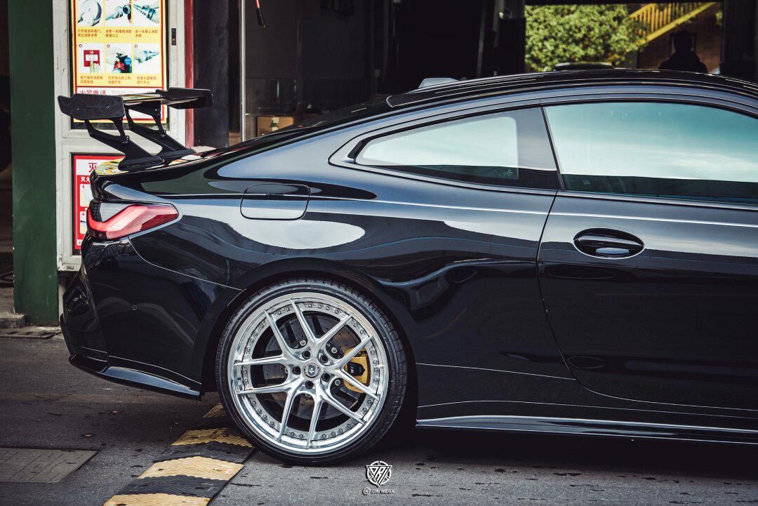 bmw g82 m4 大尾翼轻轻那么一翘_宝马m4社区_易车社区