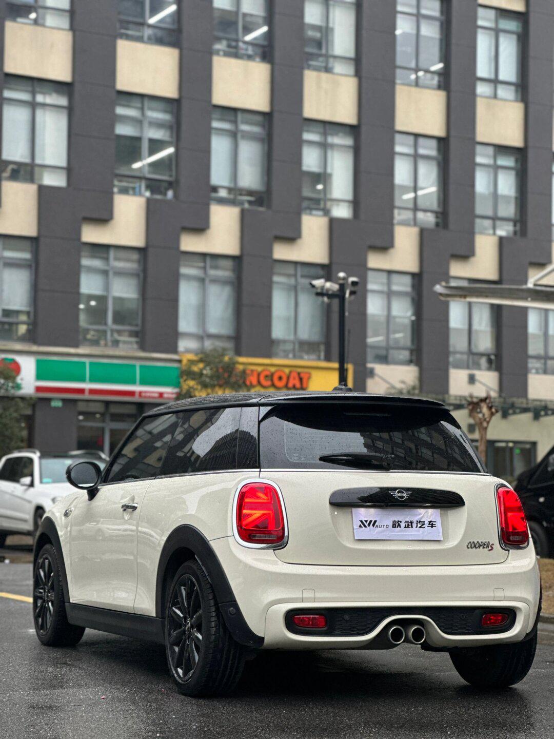 出751520年mini胡椒白cooper s艺术家新款精品