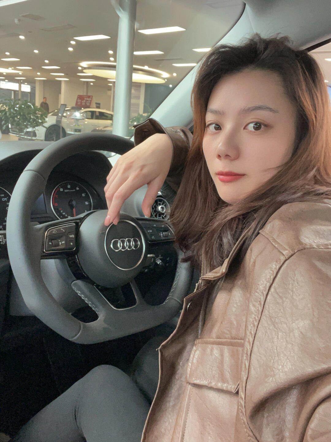 适合女生开的小型suv奥迪q293