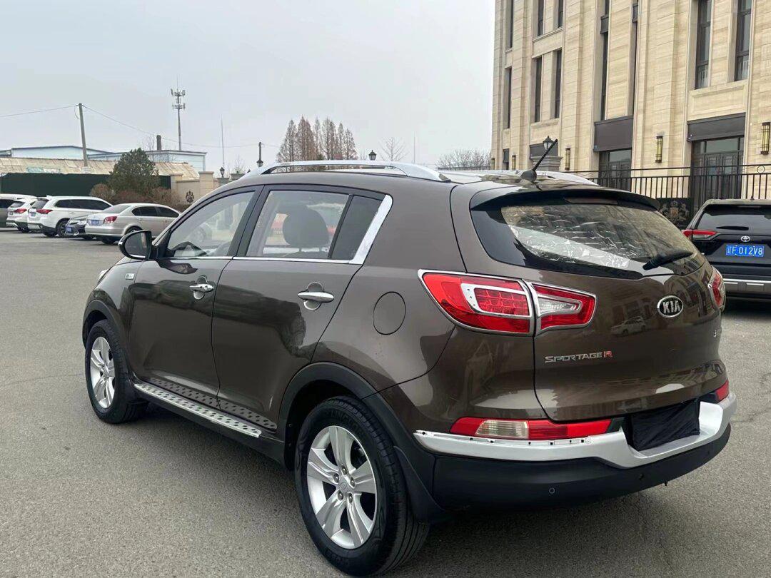 2012年 起亚智跑 自动2.