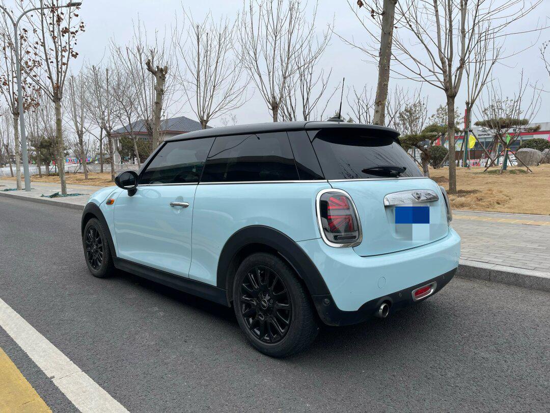 价格可小刀!这是一台2017年10月的minicooper三门版,新>1080_810