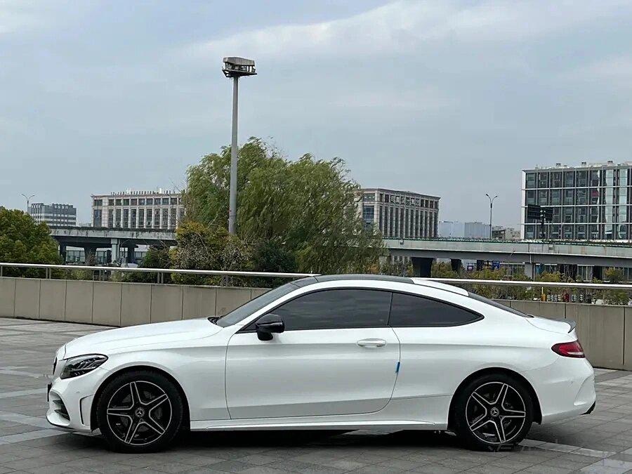 当前位置:>易车>社区>奔驰c级社区>帮姐妹出闲置23款奔驰c260coupe