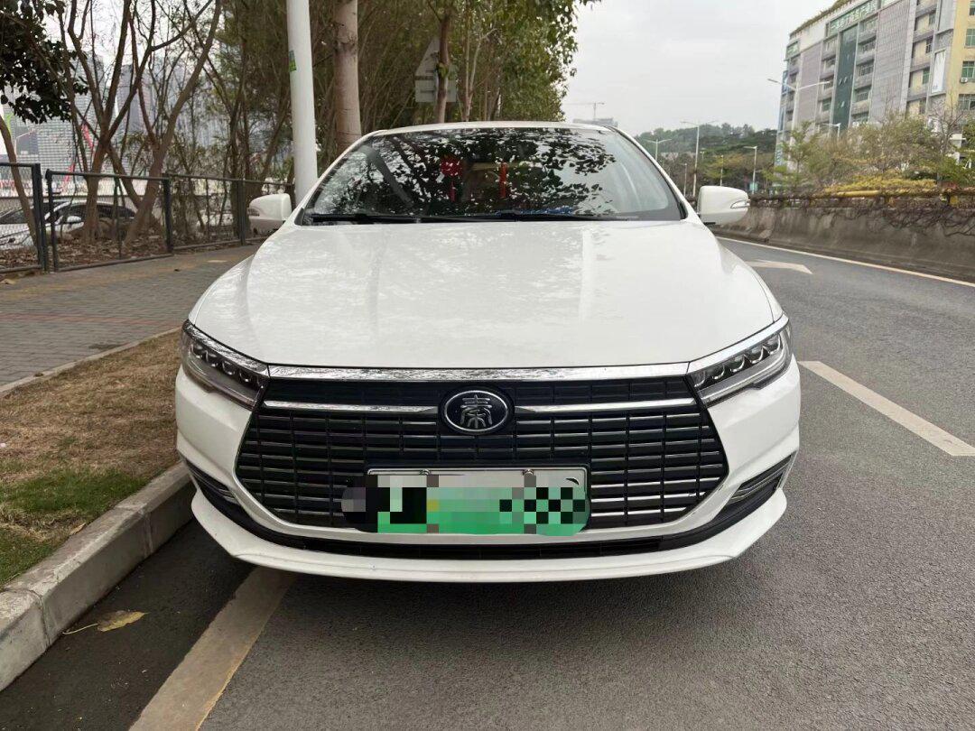 比亚迪秦ev450