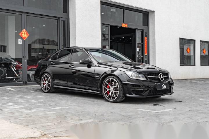 c63 507finaledition并不稀少 哪个城市都有几十台甚至上百台 但_有钱