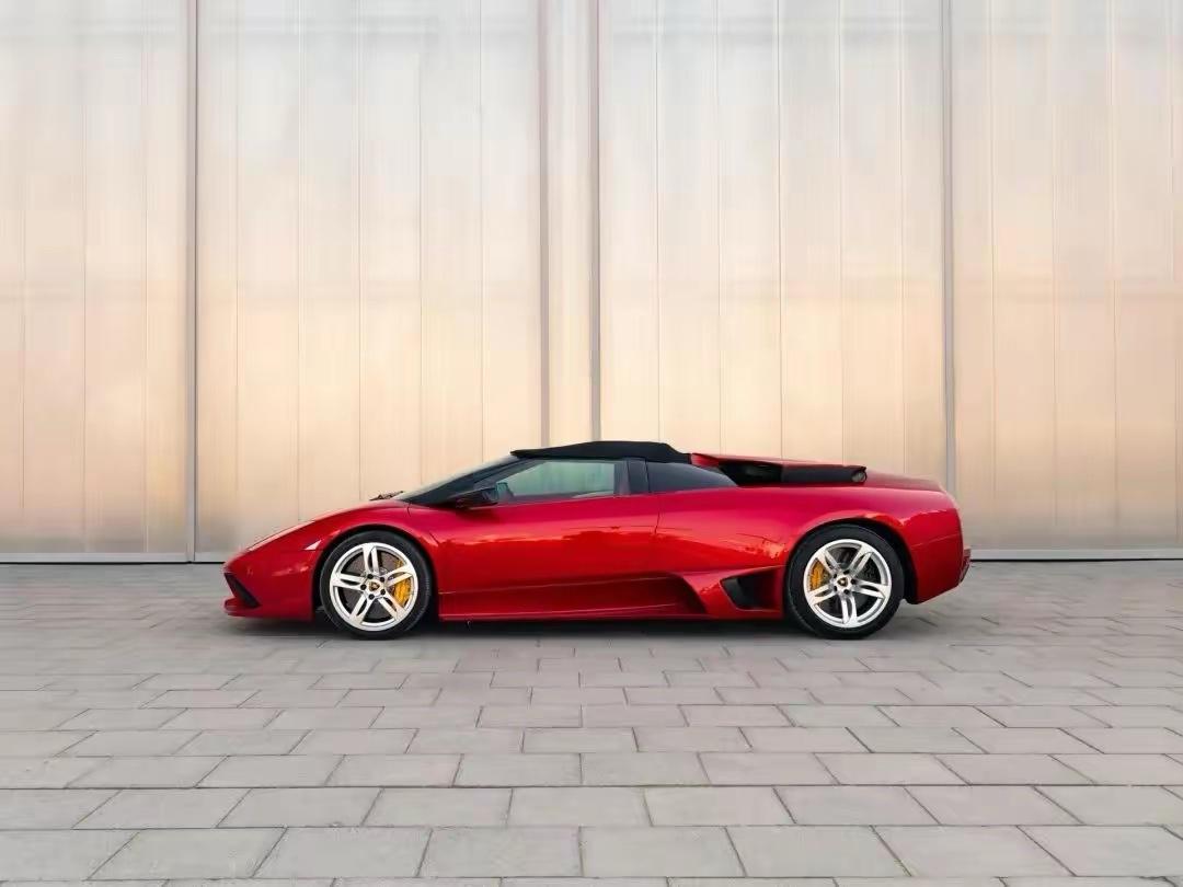 兰博基尼 murciélago lp640-4 roadster,这是一款传奇的_roadster