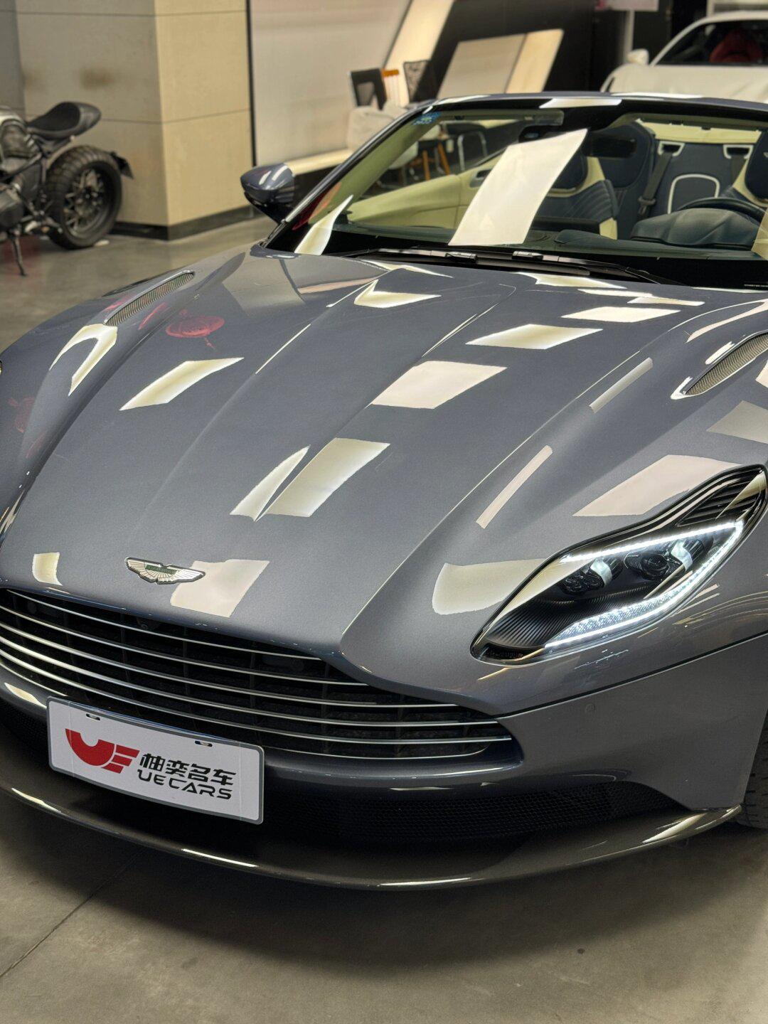 20年9月阿斯顿马丁db11敞篷 一手 行驶10800km 原版车况 升级92?