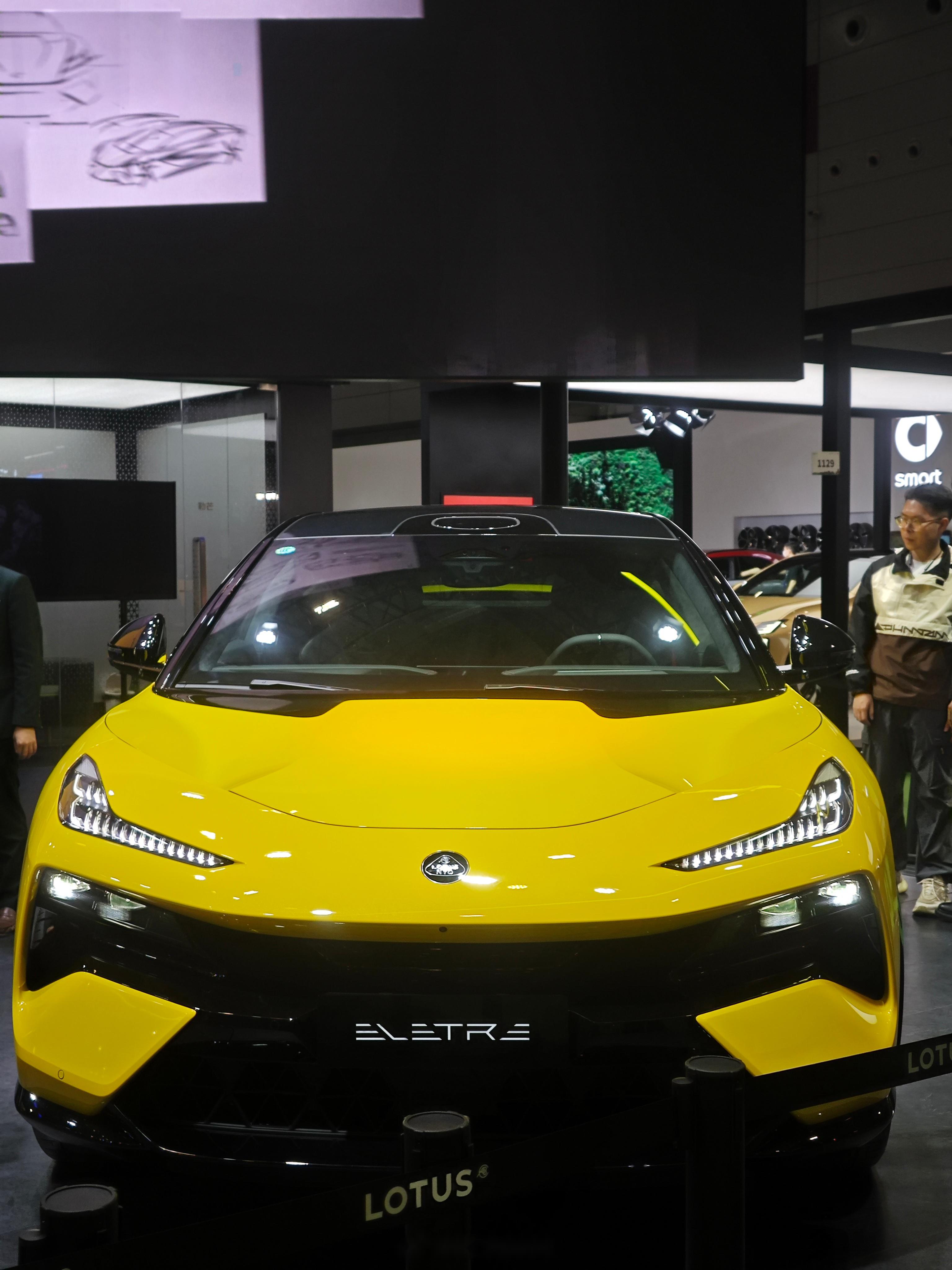 来深圳国际会展中心打卡九州车展啦!