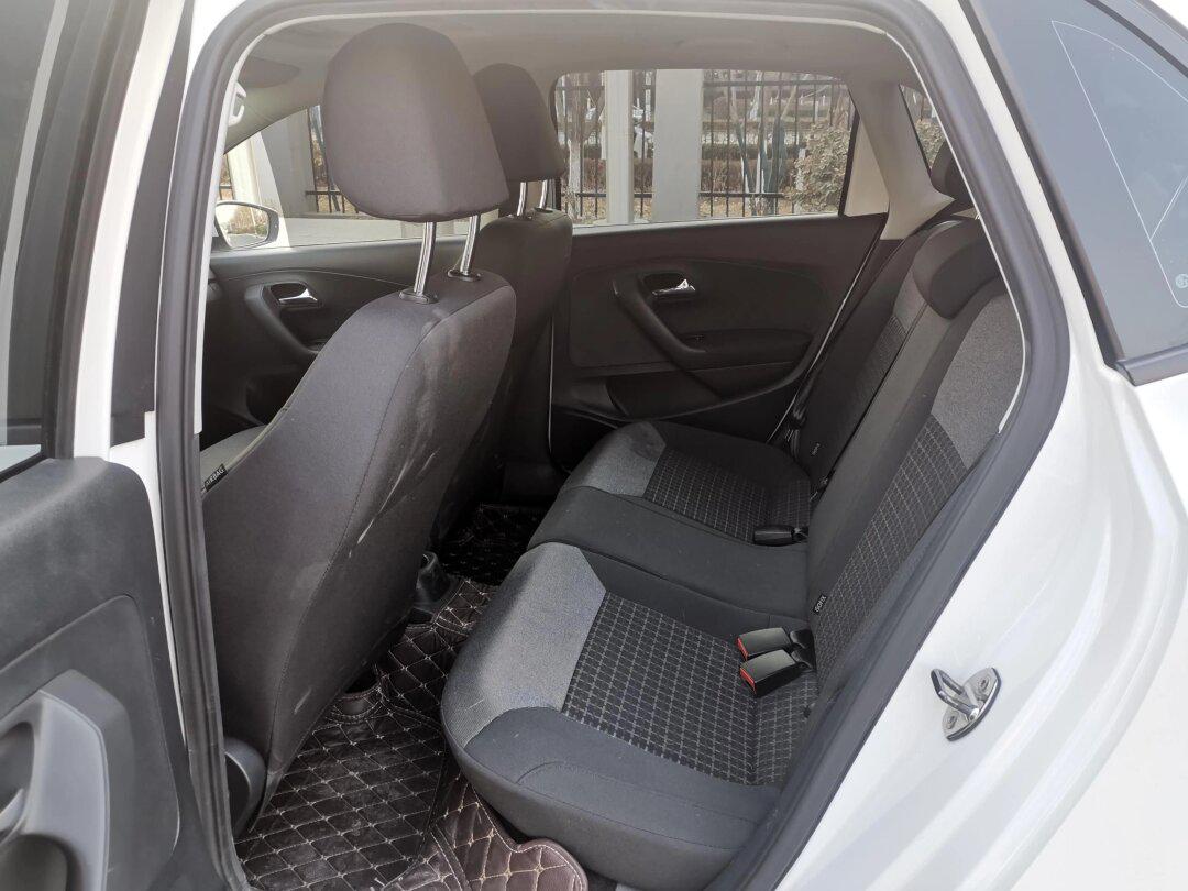 出心爱大玩具,2018款上汽大众波罗两厢安享版,济南牌照,内饰整体良好