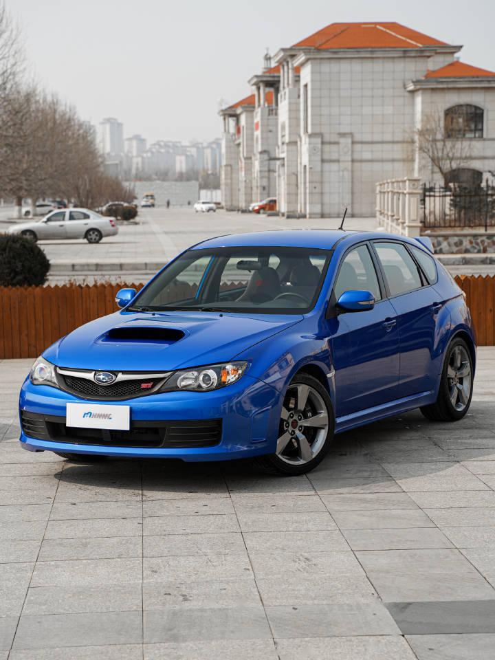 翼豹sti太帅了,有没有人跟我一样,看见这样的车心情就好?