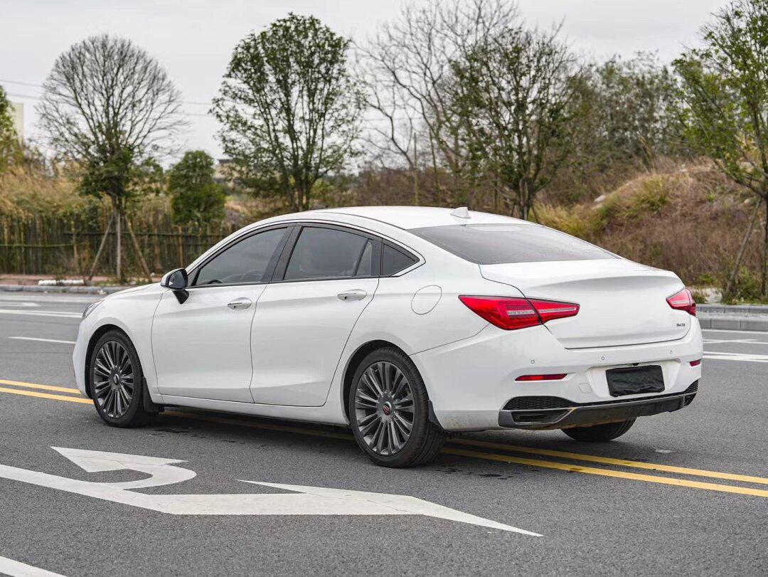 19年红旗h5 19款 30td 智联韵动版,小跑10.