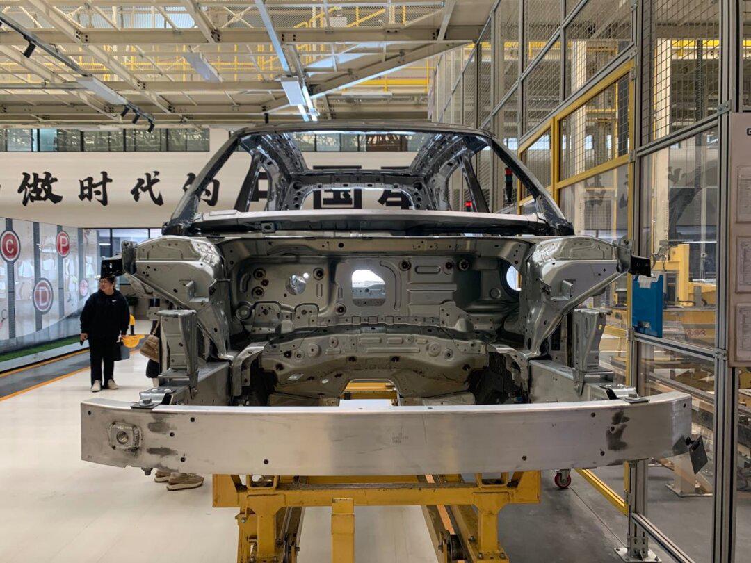 吉利西安黑灯工厂看smart精灵1号_smart精灵#1社区_易车社区