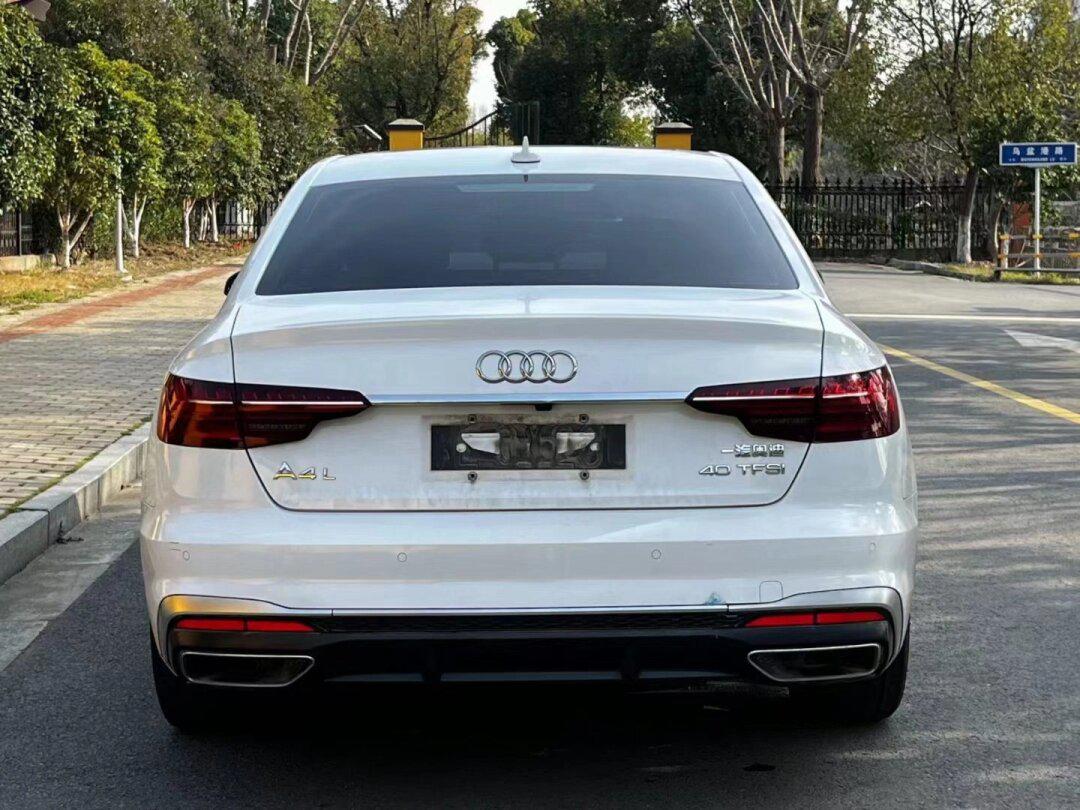 拿下21年改款奥迪a4l全款:17.98万 首付2万