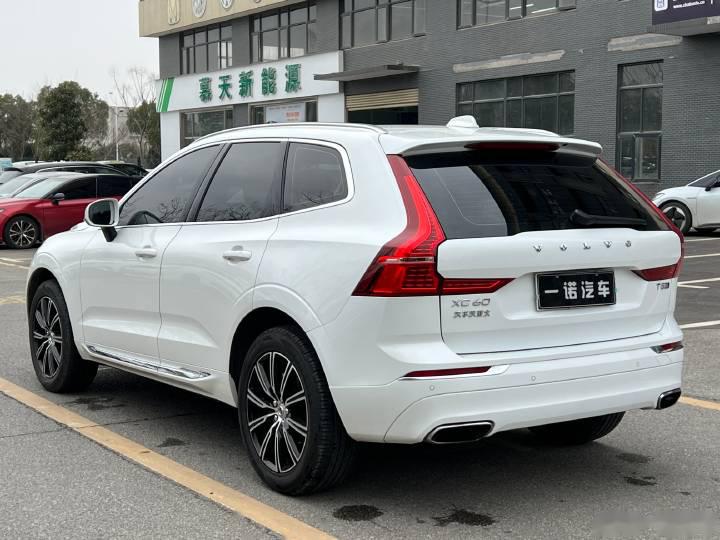 18年顶配带宝华韦健沃尔沃xc60到店,这台车我会拍一期视频,我个人觉得