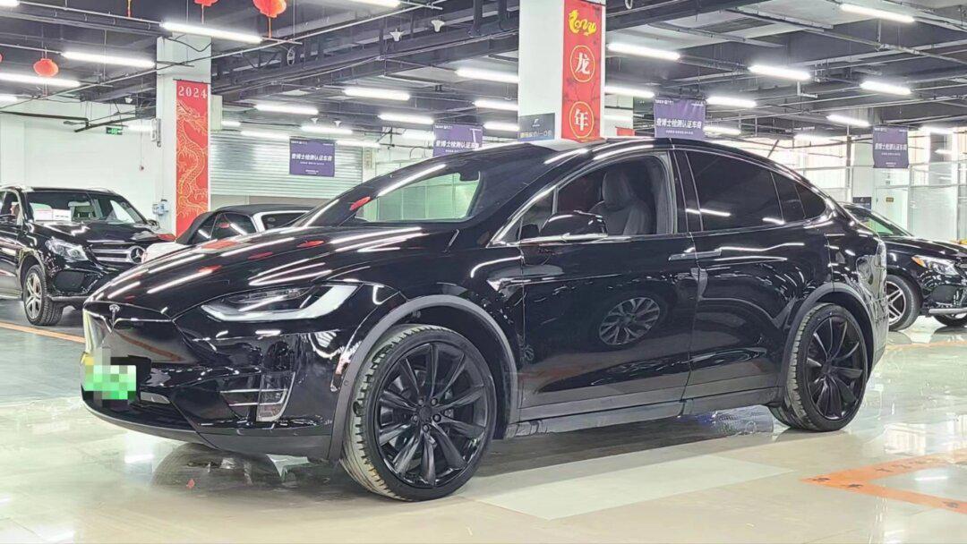 特斯拉 model x 2020款 长续航升级版,20年12月上牌,4.