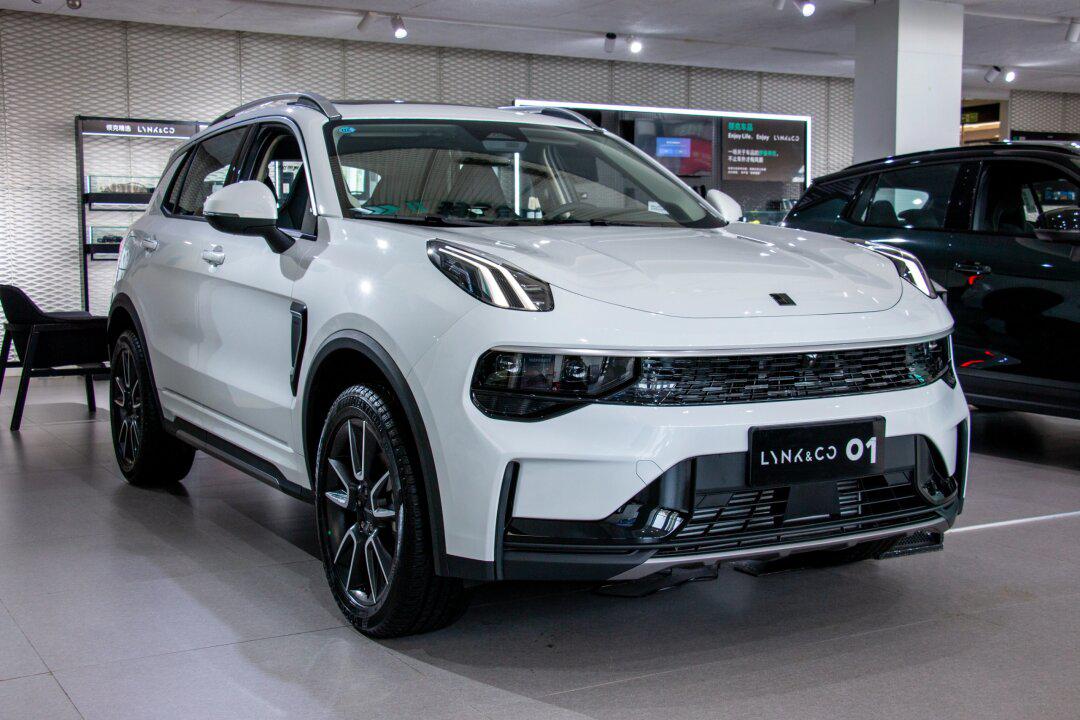 你想买哪个配置呐?领克01燃油版