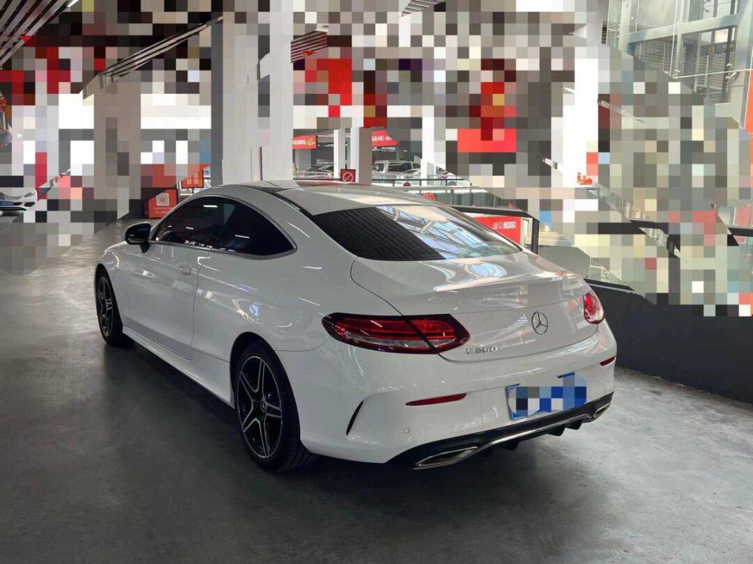 19年进口奔驰c260coupe轿跑外白内黑配色_奔驰c级社区_易车社区