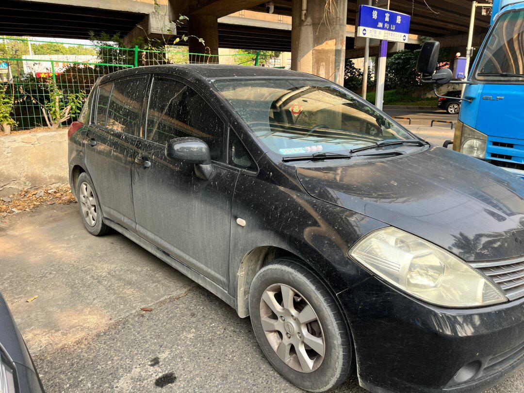 自用06年日产骐达高配 有无钥 天窗 原装真皮座椅,改装音响 大屏 四门