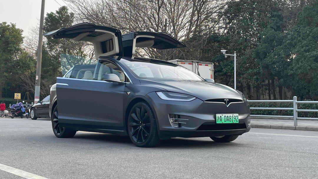 【车辆名称】2017款 model x 100d 长续航版 【上牌时间】2019_model